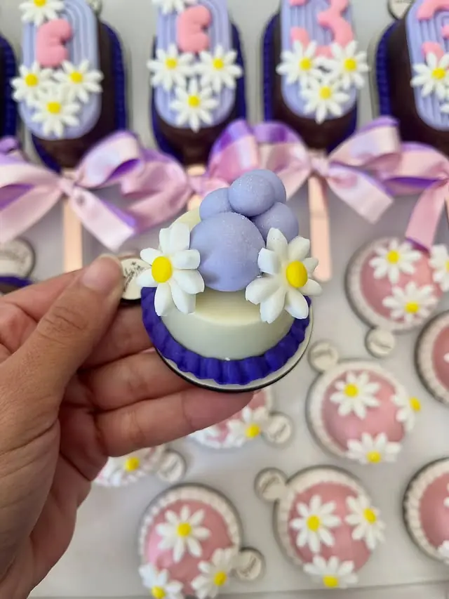 Doce personalizado feito à mão