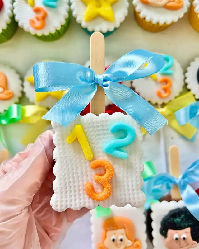 Doce personalizado feito à mão