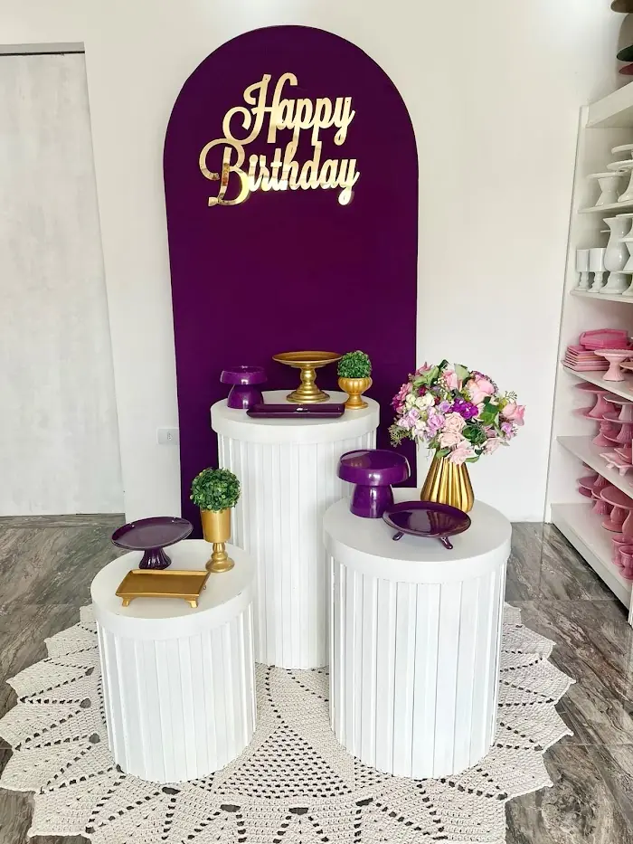 Decoração Roxo e dourado - Verônica Festas